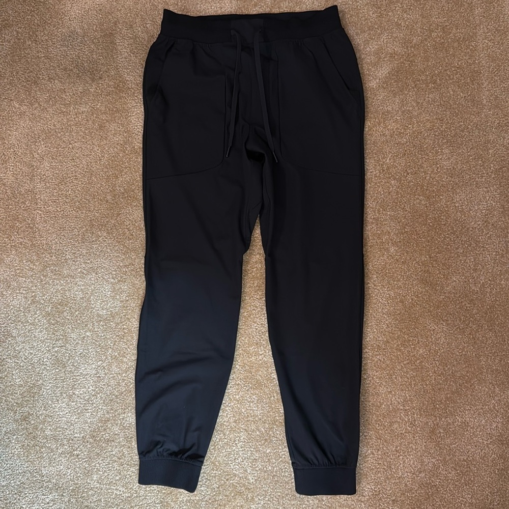 Lululemon Jogger Pants - Size Med - Black